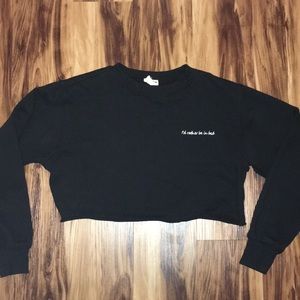 Cropped black sweatshirt